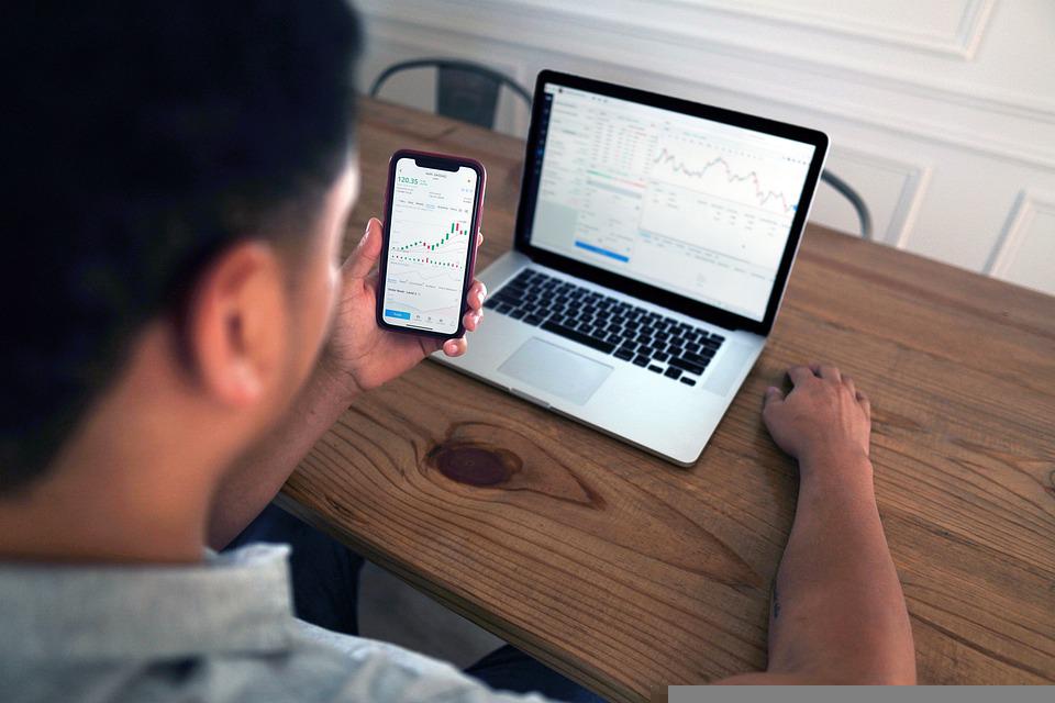 Pourquoi faire appel à un courtier pour ses prêts immobiliers ?