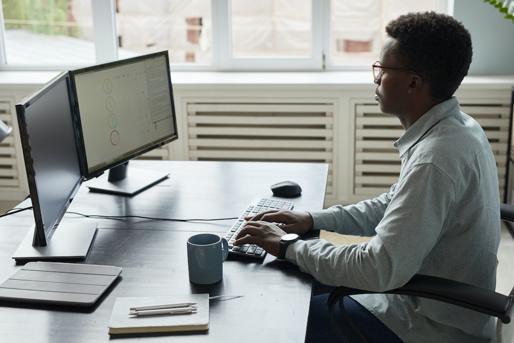 Travailler à l'étranger pour un employeur français : une opportunité à saisir
