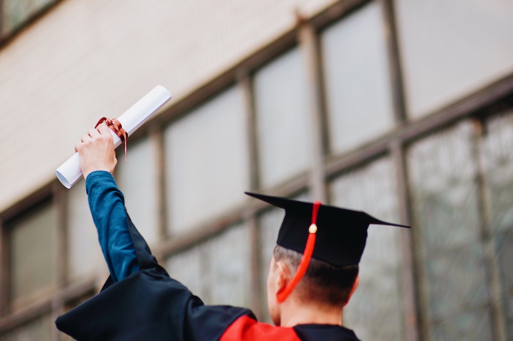 Décrocher son Diplôme Assistant De Vie aux Familles (ADVF) : un atout pour une carrière au service des autres