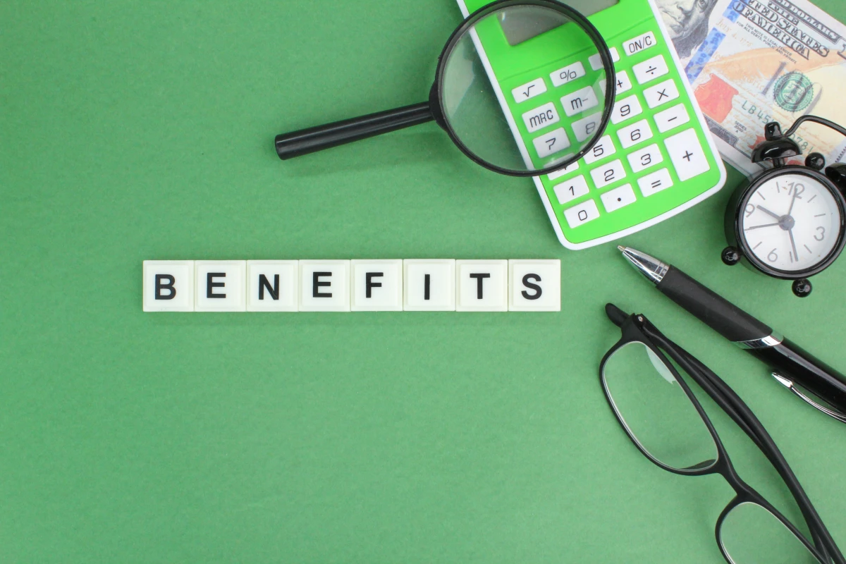 Mettre en place des avantages salariés dans une TPE : les clés du succès